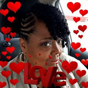 Meet your Posher, Charlotte